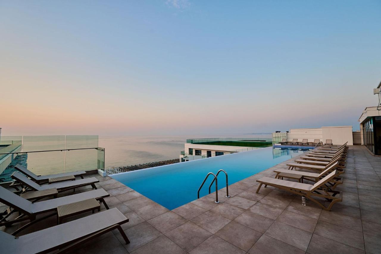 Wave N' Sea Apartment In Infinity Beach Resort - Parking Mamaia Exteriér fotografie