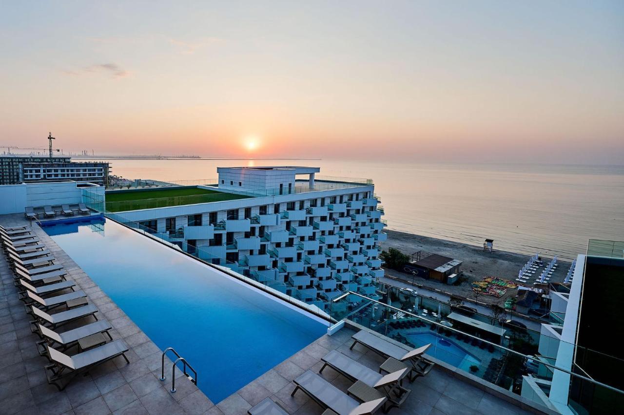Wave N' Sea Apartment In Infinity Beach Resort - Parking Mamaia Exteriér fotografie