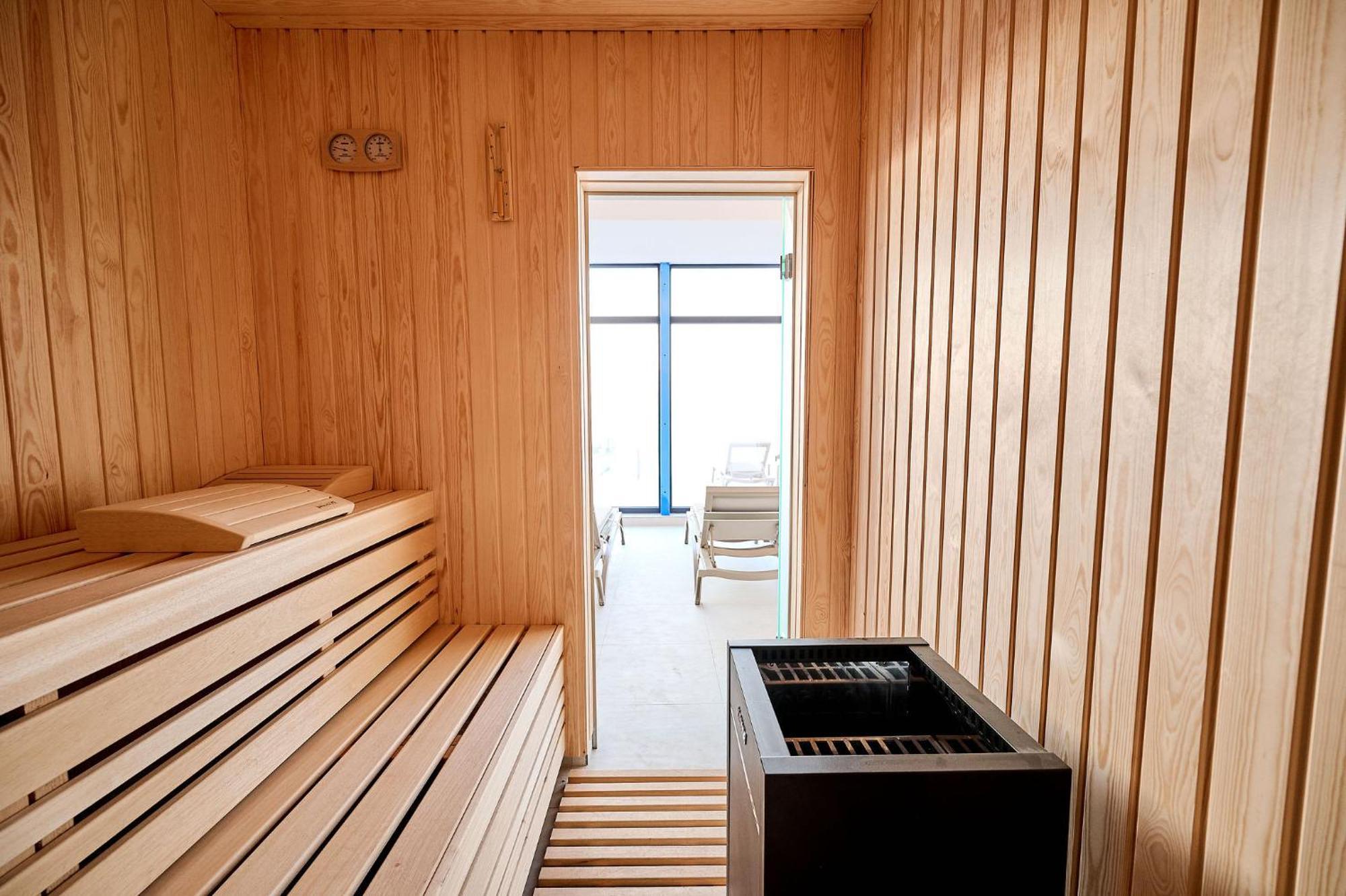 Wave N' Sea Apartment In Infinity Beach Resort - Parking Mamaia Exteriér fotografie